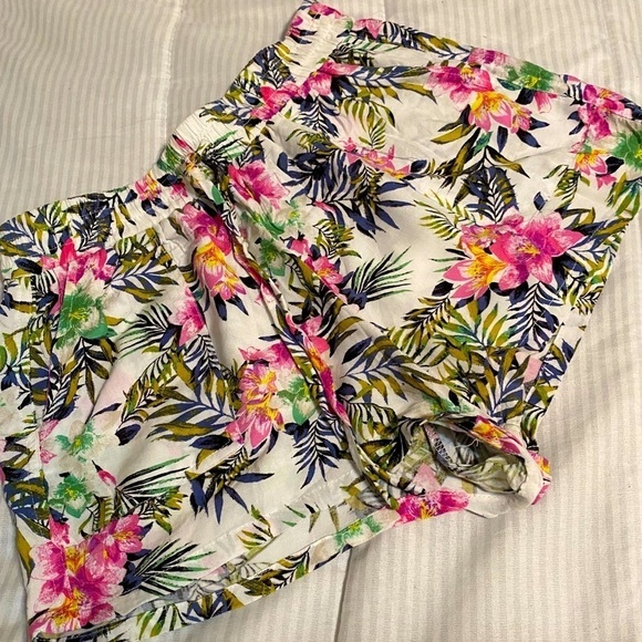 JOE B Floral Shorts Size S - Picture 1 of 6